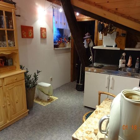Ferienwohnungen Im Fachwerkhaus Quedlinburg Δωμάτιο φωτογραφία